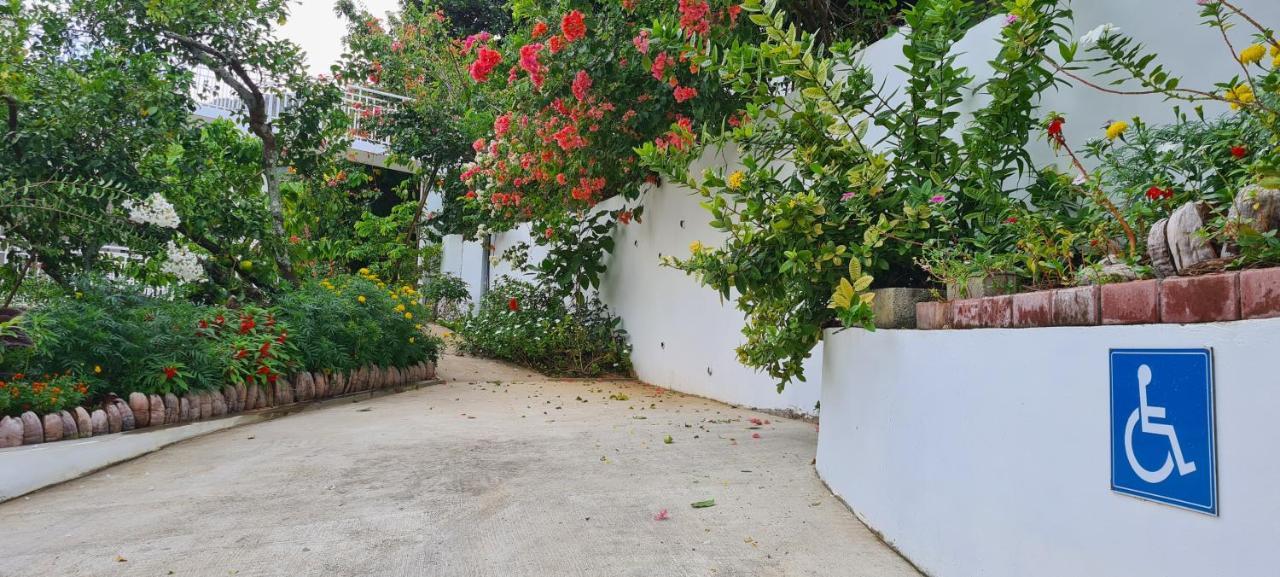 Harmony Self-Catering Apartments Beau Vallon  Dış mekan fotoğraf